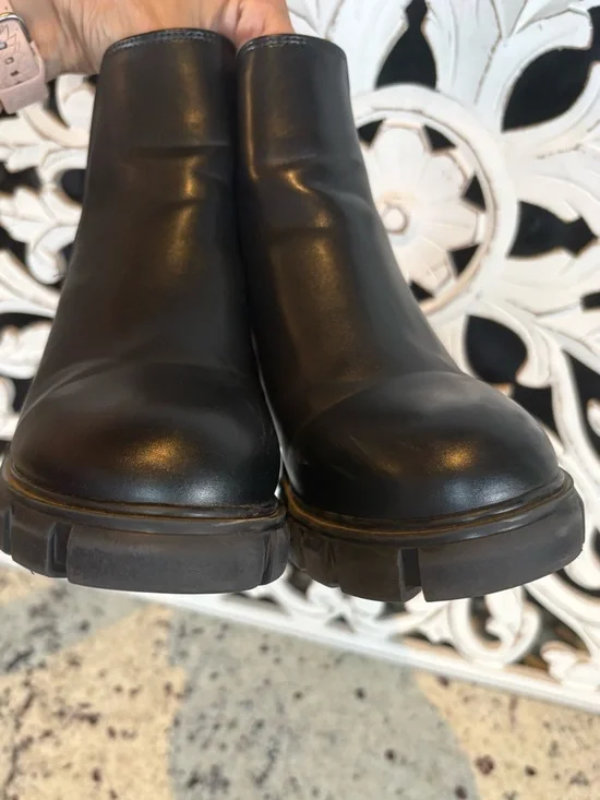Steve Madden Black Lug Sole Hamlet Boots Size 8 - Picture 9 of 14